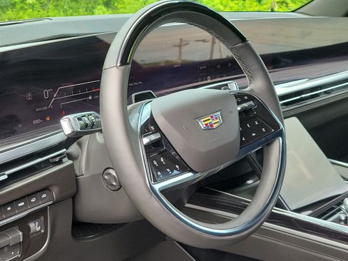 Used 2026 Cadillac Escalade Sport w/ Touring Package AWD/4WD image 22