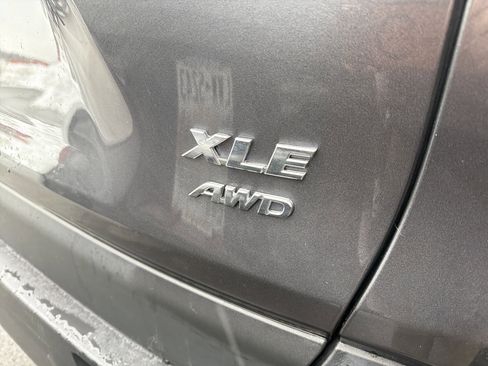 Used 2023 Toyota RAV4 XLE image 7