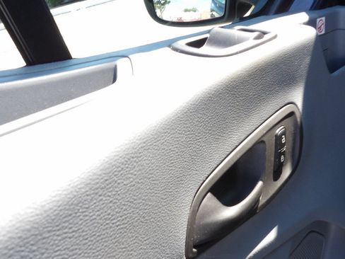 Used 2019 Ford Transit 250 148 Medium Roof RWD image 18