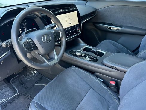 Used 2023 Lexus RZ 450e Premium w/ Accessory Package (Z1) AWD/4WD image 4