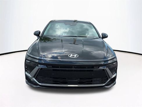 New 2026 Hyundai Sonata Limited FWD image 3