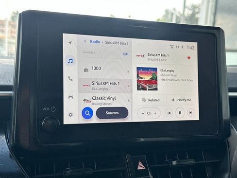 Used 2024 Toyota Corolla LE image 16