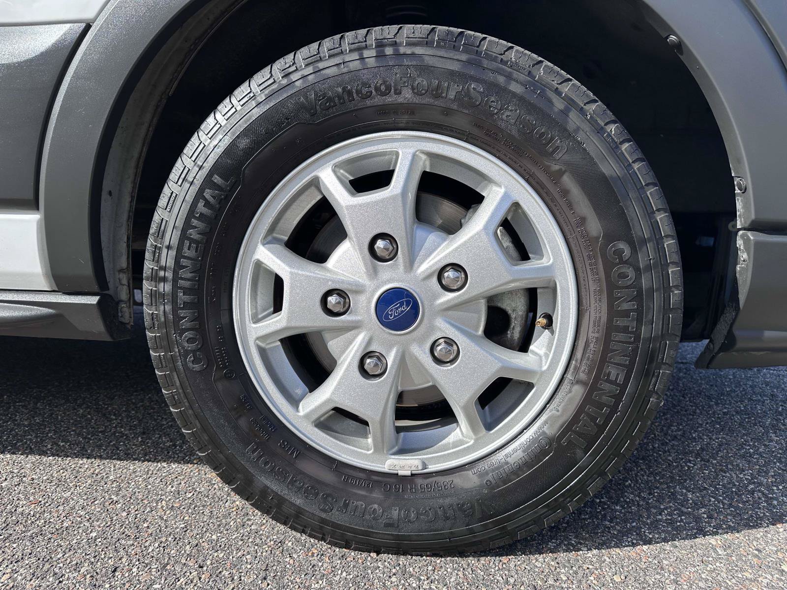 Used 2015 Ford Transit 350 XLT RWD image 7