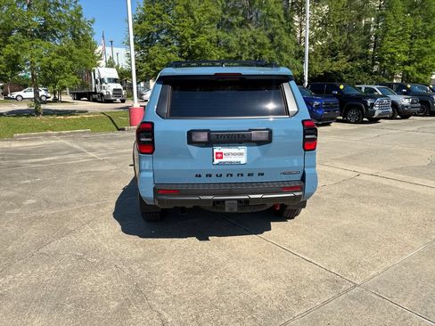 New 2026 Toyota 4Runner TRD Off-Road Premium AWD/4WD image 5