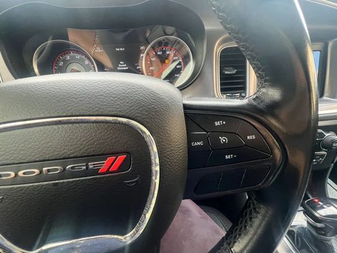 Used 2022 Dodge Charger SXT RWD image 19