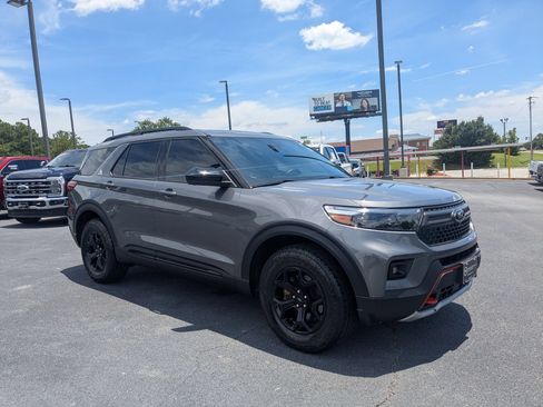Used 2022 Ford Explorer Timberline w/ Timberline Technology Package AWD/4WD image 3