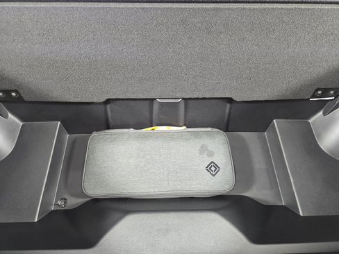 Used 2024 Rivian R1S Adventure AWD/4WD image 14