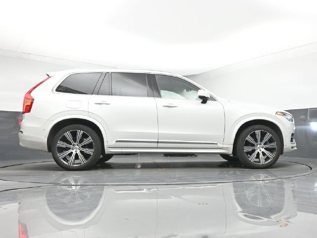 Used 2025 Volvo XC90 B6 Plus w/ Protection Package Premier AWD/4WD image 17