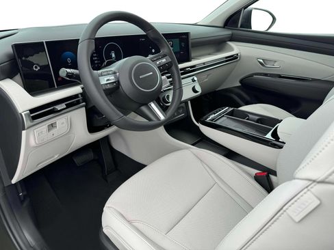 New 2025 Hyundai Tucson Limited image 14