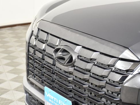 Used 2024 Hyundai Palisade Limited AWD/4WD image 11