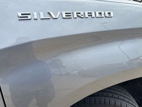 Used 2025 Chevrolet Silverado 1500 LT AWD/4WD image 16