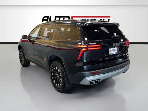 Used 2025 Chevrolet Traverse Z71 AWD/4WD image 5