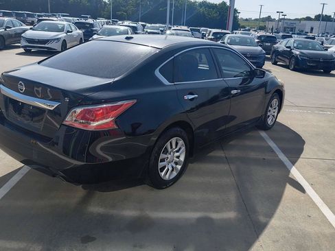 Used 2015 Nissan Altima 2.5 S w/ Power Driver Seat Package FWD image 15