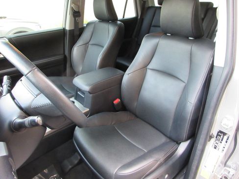 Used 2023 Toyota 4Runner Limited AWD/4WD image 34