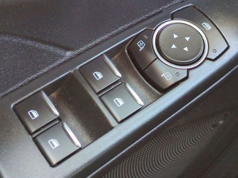 Used 2022 Ford Escape SE image 22