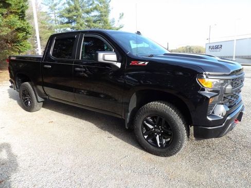 Used 2023 Chevrolet Silverado 1500 Custom Trail Boss image 6