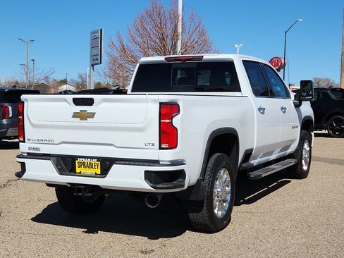 Used 2024 Chevrolet Silverado 2500 LTZ w/ LTZ Plus Package image 5