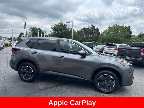 Used 2024 Nissan Rogue SV FWD image 8