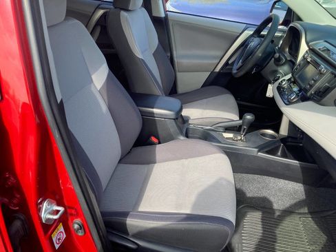 Used 2013 Toyota RAV4 XLE image 31