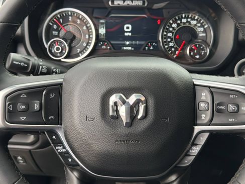 Used 2025 RAM 1500 Big Horn AWD/4WD image 34