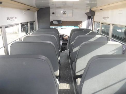 Used 2003 Ford E-450 and Econoline 450 Super Duty image 38