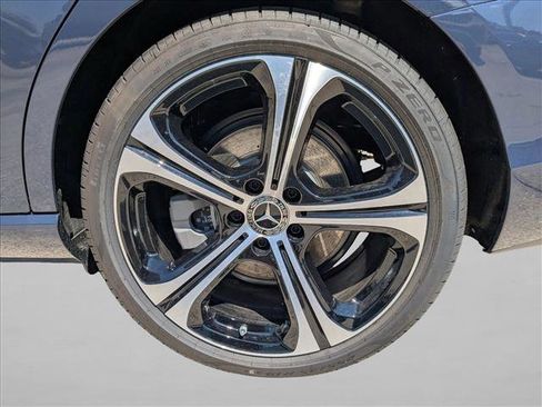Used 2025 Mercedes-Benz C 300 Sedan image 15