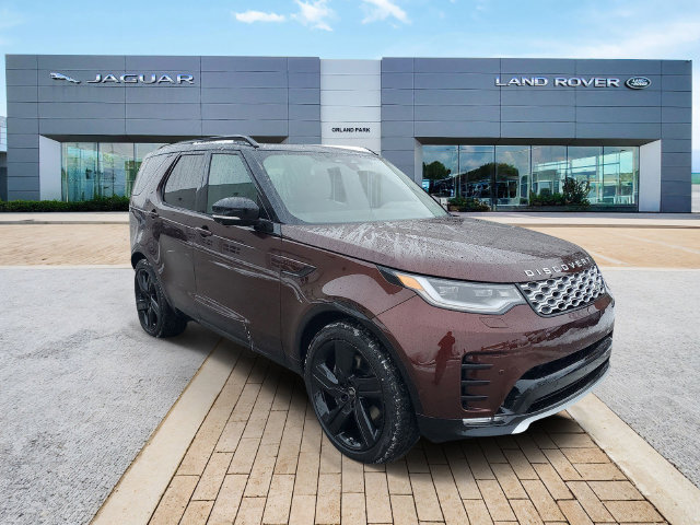 New 2026 Land Rover Discovery Limited Edition AWD/4WD image 3
