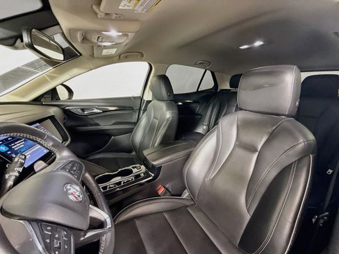 Used 2022 Buick Envision Essence w/ Safety Package FWD image 11