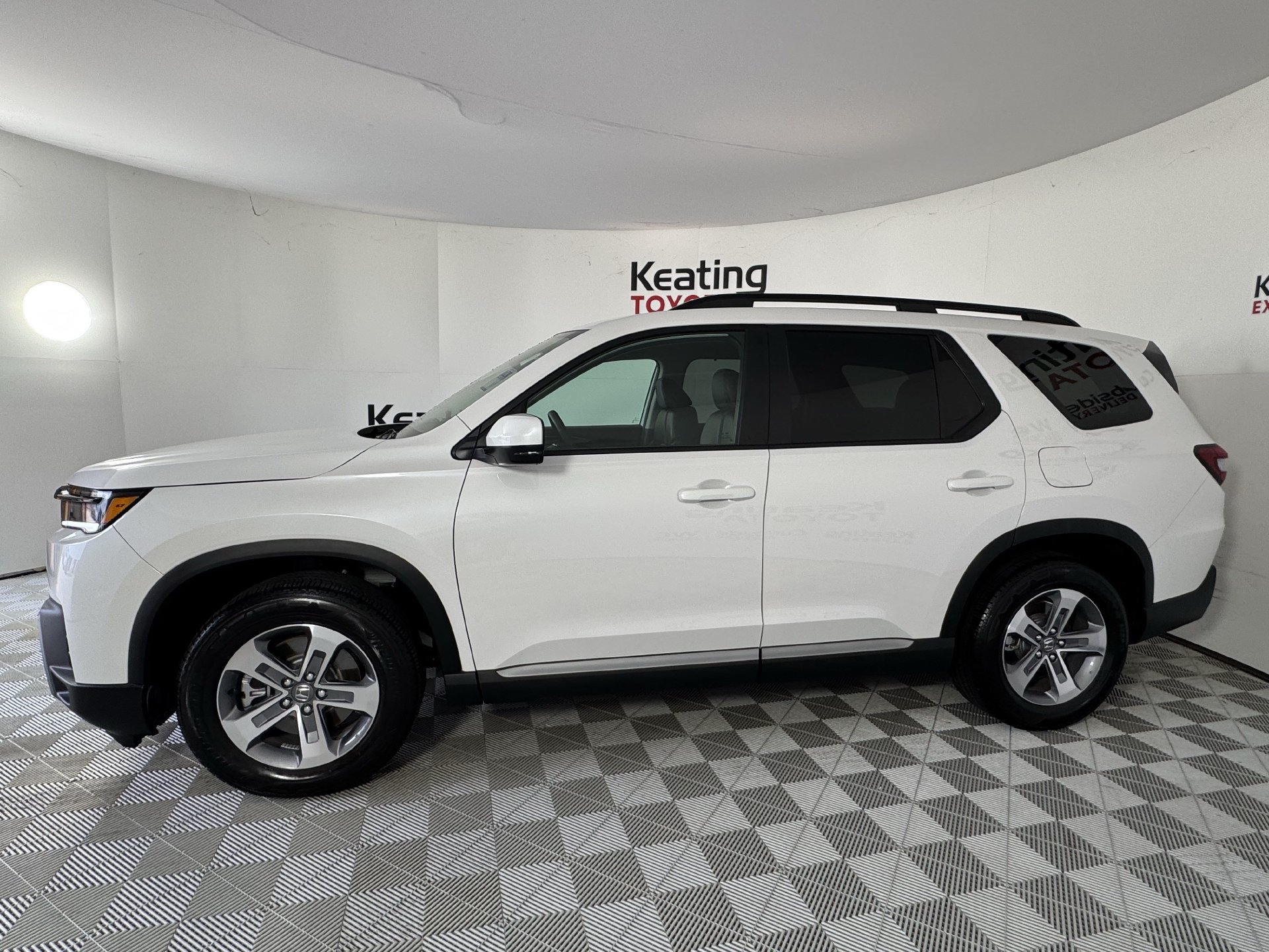 Used 2026 Honda Pilot EX-L image 8