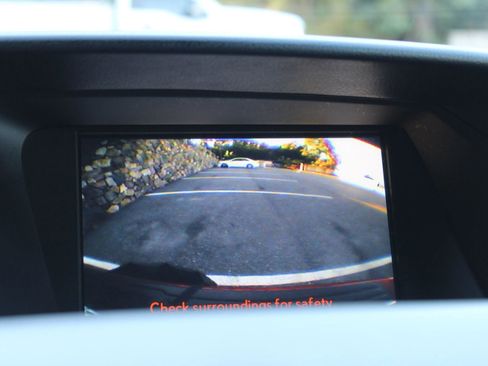 Used 2011 Lexus RX 450h AWD image 36