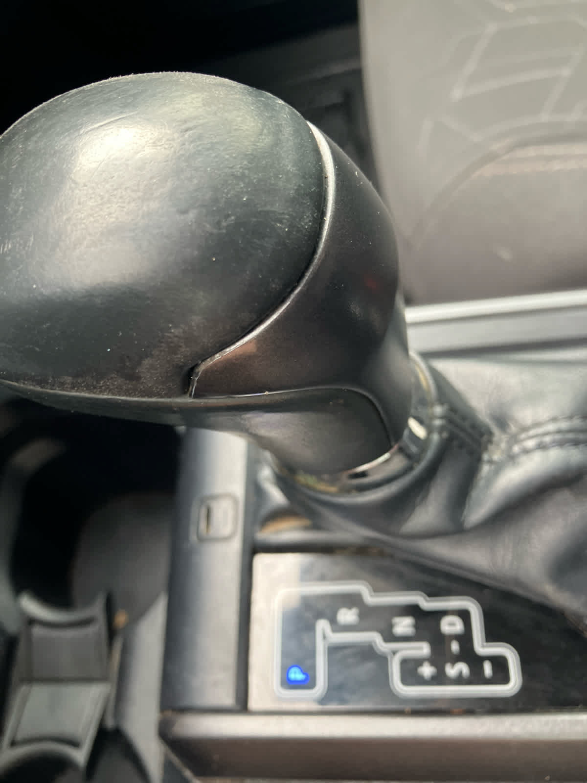Used 2018 Toyota Tacoma TRD Off-Road AWD/4WD image 29