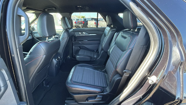 Certified 2025 Ford Explorer ST-Line AWD/4WD image 16