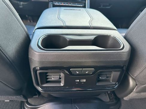 Used 2024 GMC Sierra 2500 AT4 w/ AT4 Premium Plus Package image 14