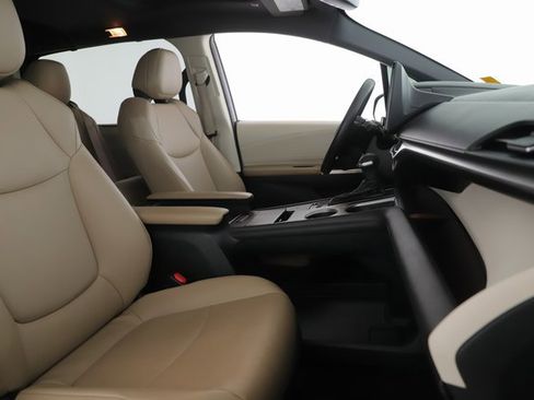 Used 2022 Toyota Sienna XLE image 32