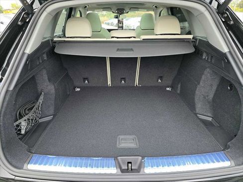 New 2025 Audi Q5 Prestige image 16