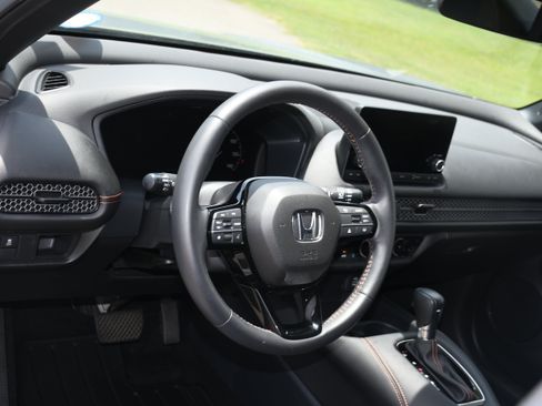 Certified 2025 Honda HR-V Sport image 8