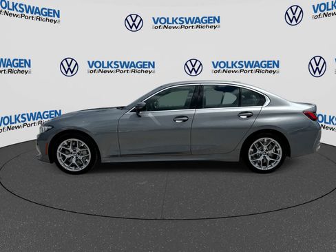 Used 2025 BMW 330i xDrive Sedan AWD/4WD image 11