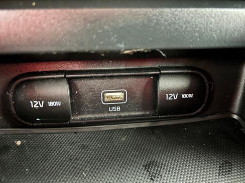 Certified 2022 Kia Soul LX image 27