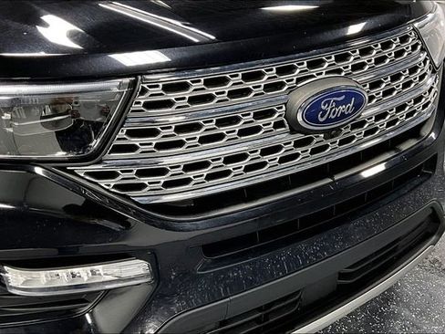 Used 2023 Ford Explorer Limited image 31