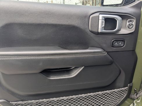 Used 2021 Jeep Gladiator Overland w/ Popular Equipment Package image 14