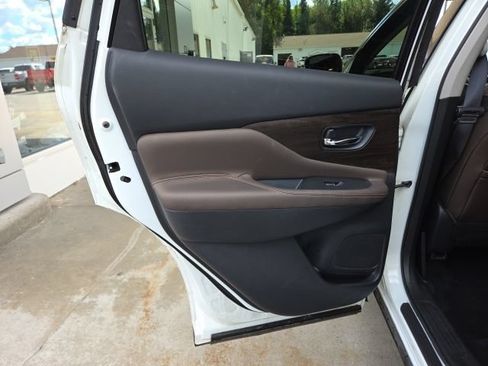 Used 2021 Nissan Murano Platinum AWD/4WD image 26
