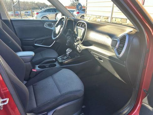 Used 2021 Kia Soul LX image 33