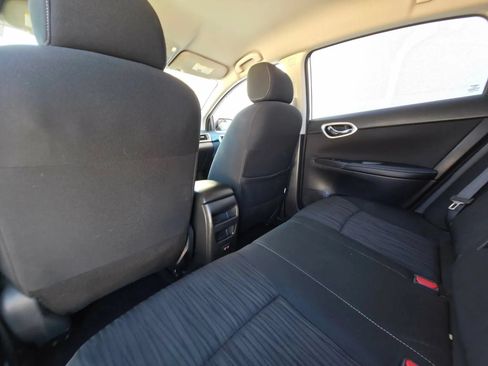 Used 2019 Nissan Sentra SV FWD image 12