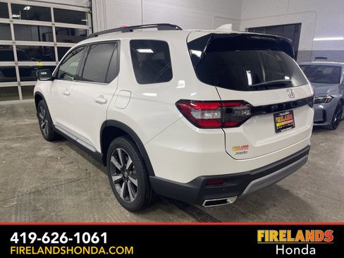 New 2025 Honda Pilot Elite image 7