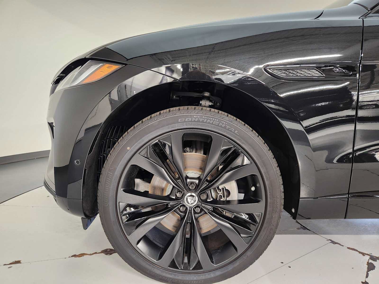 New 2026 Jaguar F-PACE R-Dynamic S AWD/4WD image 11