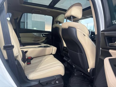 Used 2023 Acura MDX FWD w/ Technology Package image 7