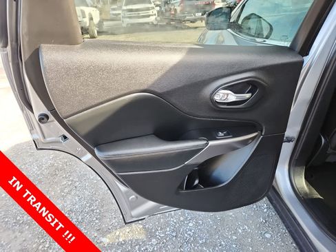 Certified 2019 Jeep Cherokee Limited image 27