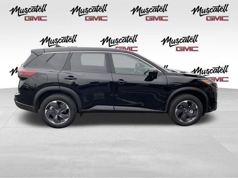 Used 2025 Nissan Rogue SV AWD/4WD image 9