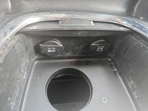 Used 2019 Dodge Grand Caravan GT image 25