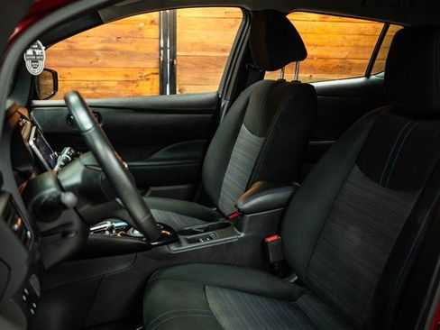 Used 2024 Nissan Leaf SV Plus image 9